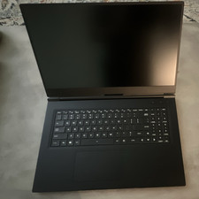 Eluktronics MAX-17 17in Gaming Laptop i7 RTX 2070 16GB 1TB SSD Windows