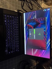 Razer Blade 15 Base RZ09-0328 i7 16GB 512GB SSD RTX 2060 6GB Gaming Laptop