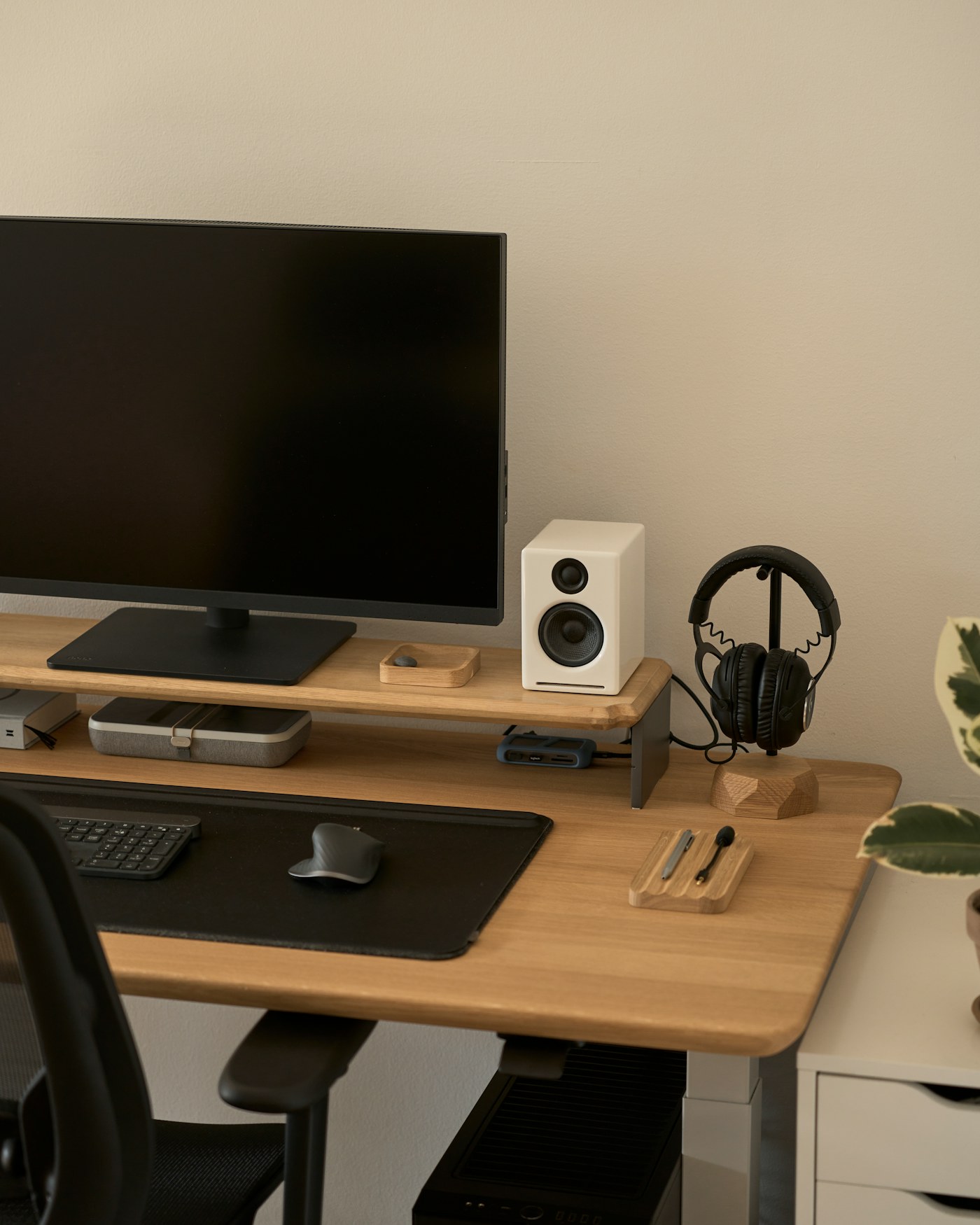 Gaming keyboard, mouse, headphones and speakers
